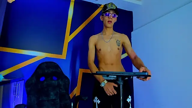 dante brown 555 online show from April 2026 05:19:08 AM