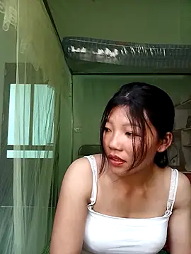 Snapshot of -Quyny- chatting on March 2026 06:36:01 AM -Quyny- online show from March 2026 06:36:01 AM