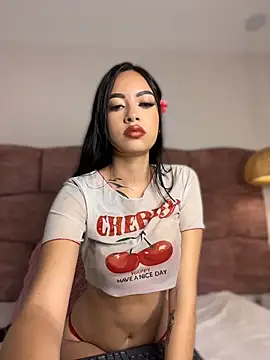 dakotabrowns  online show from April 2026 10:39:01 AM