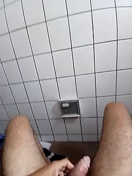 Aecio2029 online show from April 2026 12:21:01 PM