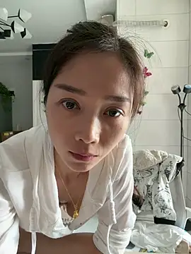 yuanpu0925 online show from April 2026 06:41:02 AM