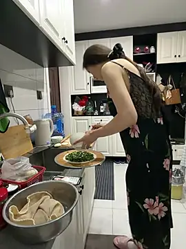 yuanpu0925 online show from April 2026 10:52:01 AM