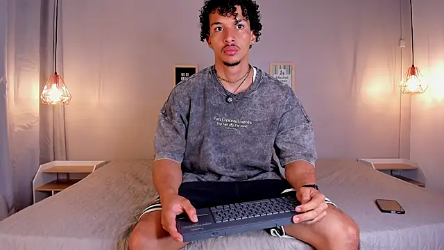 Snapshot of dominik_drake chatting on May 2026 12:12:01 PM dominik drake online show from May 2026 12:12:01 PM