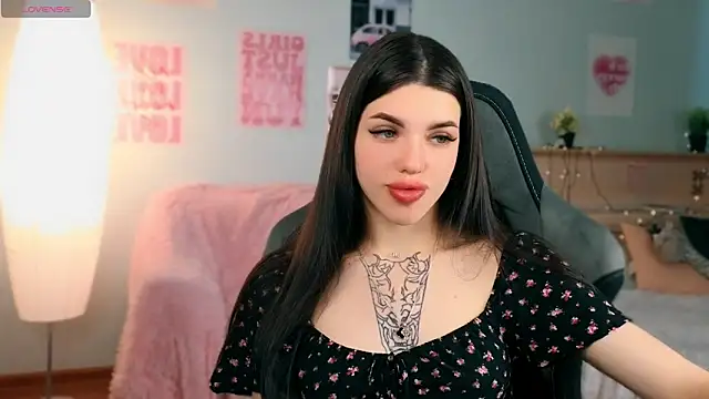 molly rettyy online show from May 2026 04:21:01 AM