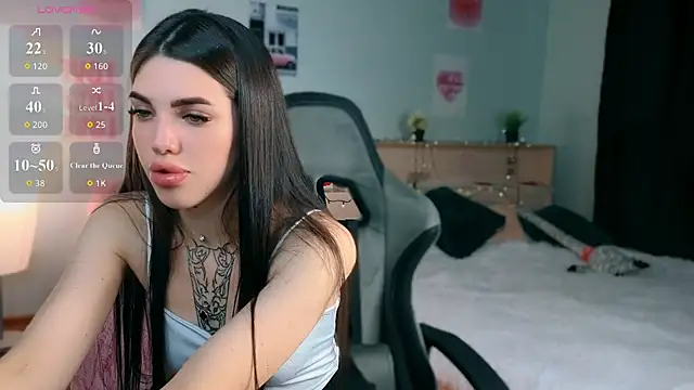 Snapshot of molly_rettyy chatting on June 2026 03:53:02 AM molly rettyy online show from June 2026 03:53:02 AM