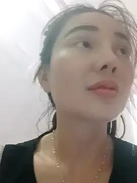 Snapshot of LL68 chatting on March 2026 10:37:01 AM LL68 online show from March 2026 10:37:01 AM