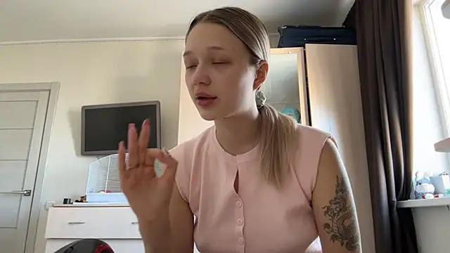 KazukoChristie online show from March 2026 06:36:01 AM