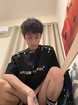 sexyboy-3525 online show from May 2026 06:54:02 AM