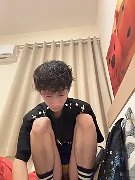 sexyboy-3525 online show from May 2026 07:05:02 AM