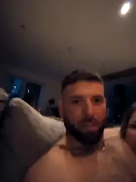 NanouJuju online show from April 2026 07:05:02 PM