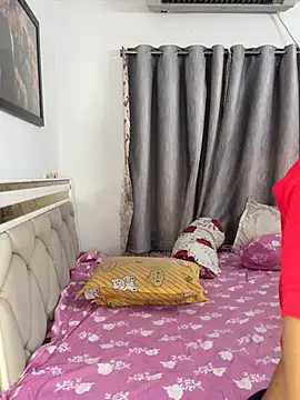 Snapshot of Sweet-Ellina chatting on June 2026 05:30:01 AM Sweet-Ellina online show from June 2026 05:30:01 AM