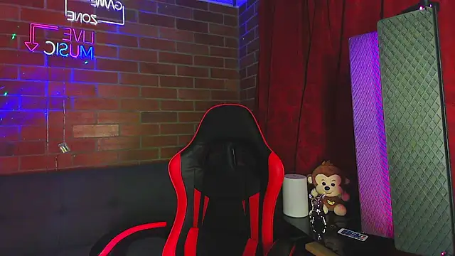 adisson2  online show from March 2026 05:19:01 AM