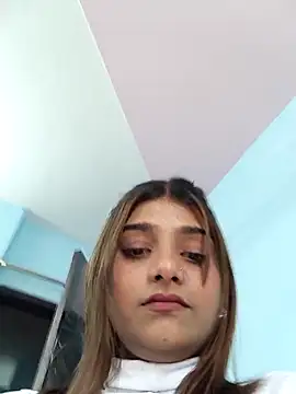   Hot  Lakshmi   online show from April 2026 09:15:01 AM