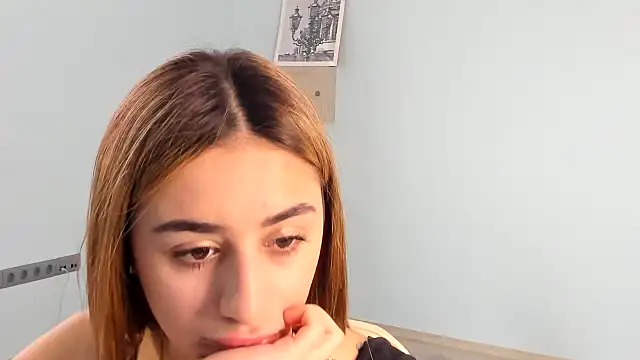 MalikaSquire online show from April 2026 06:14:01 AM