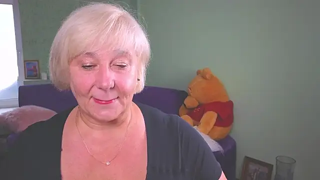 Snapshot of Milane_Milky chatting on June 2026 05:32:02 AM Milane Milky online show from June 2026 05:32:02 AM