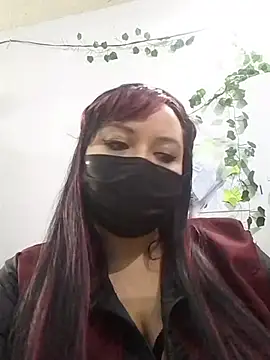 Snapshot of sweetadamisoffice chatting on April 2026 11:33:02 PM sweetadamisoffice online show from April 2026 11:33:02 PM