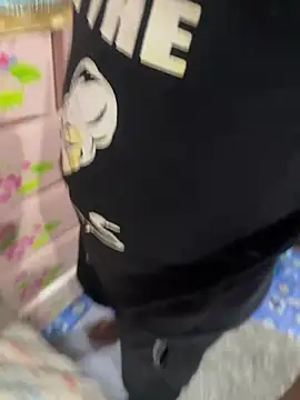 wife1COUPLE online show from April 2026 03:20:02 PM