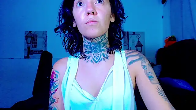 Snapshot of LannieGonzales chatting on May 2026 08:14:01 PM LannieGonzales online show from May 2026 08:14:01 PM