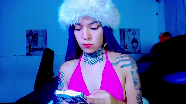 Snapshot of LannieGonzales chatting on May 2026 01:17:01 PM LannieGonzales online show from May 2026 01:17:01 PM