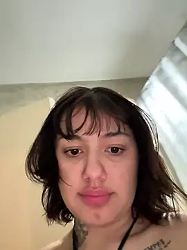 Snapshot of Abrildqquino chatting on May 2026 03:14:02 AM Abrildqquino online show from May 2026 03:14:02 AM