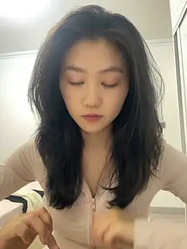 Snapshot of Shanshan_1267 chatting on April 2026 01:03:02 PM Shanshan 1267 online show from April 2026 01:03:02 PM