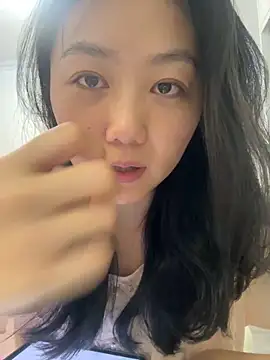 Snapshot of Shanshan_1267 chatting on May 2026 11:40:02 AM Shanshan 1267 online show from May 2026 11:40:02 AM