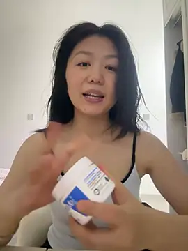 Snapshot of Shanshan_1267 chatting on May 2026 02:32:01 PM Shanshan 1267 online show from May 2026 02:32:01 PM