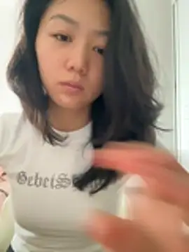 Snapshot of Shanshan_1267 chatting on May 2026 03:15:02 AM Shanshan 1267 online show from May 2026 03:15:02 AM