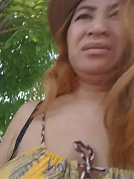 XRasee online show from May 2026 03:35:02 AM