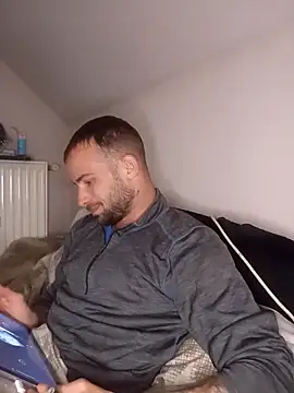 Snapshot of Fabika15 chatting on April 2026 07:53:01 AM Fabika15 online show from April 2026 07:53:01 AM