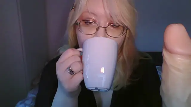 Elayne Sweet online show from April 2026 06:09:01 AM