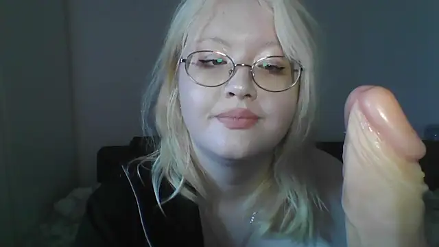 Elayne Sweet online show from April 2026 06:05:02 AM