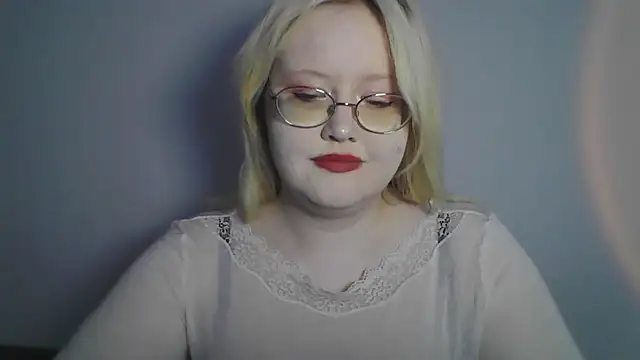 Snapshot of Elayne_Sweet chatting on July 2026 06:10:01 AM Elayne Sweet online show from July 2026 06:10:01 AM