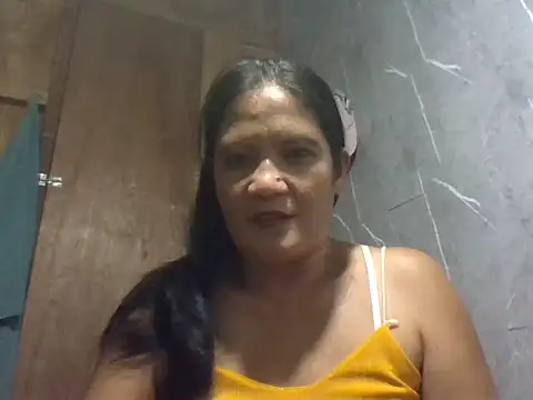 Snapshot of PinayZaira chatting on July 2026 11:40:01 AM PinayZaira online show from July 2026 11:40:01 AM