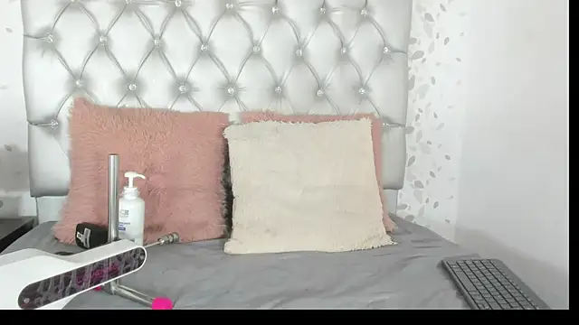 Snapshot of brenda_sofia69 chatting on July 2026 01:42:02 PM brenda sofia69 online show from July 2026 01:42:02 PM
