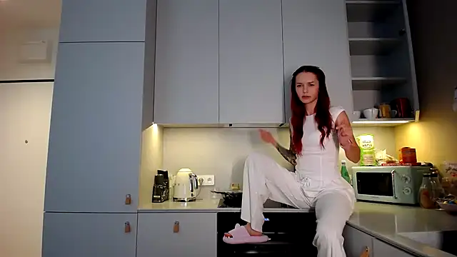 eva oopsy online show from April 2026 01:17:02 PM