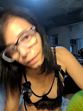 Snapshot of Cristotoza chatting on April 2026 02:11:01 AM Cristotoza online show from April 2026 02:11:01 AM