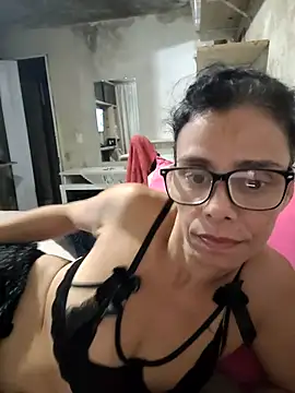 Snapshot of Cristotoza chatting on May 2026 03:39:02 PM Cristotoza online show from May 2026 03:39:02 PM