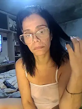 Snapshot of Cristotoza chatting on May 2026 04:37:01 PM Cristotoza online show from May 2026 04:37:01 PM