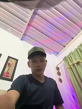 sebascuterouss online show from April 2026 03:22:01 AM