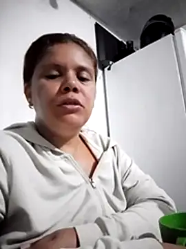 Zafiro MD online show from May 2026 10:34:02 AM