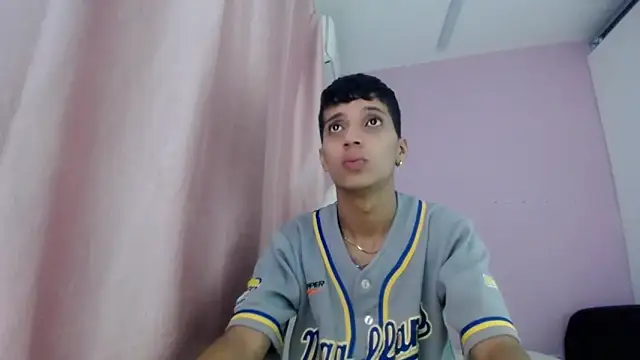 Yei lee  online show from May 2026 09:27:02 AM