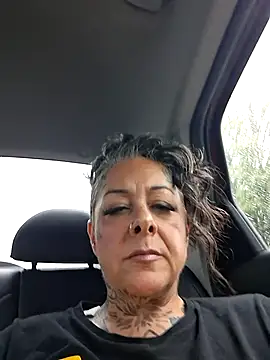 Kitty bang online show from June 2026 06:56:01 PM