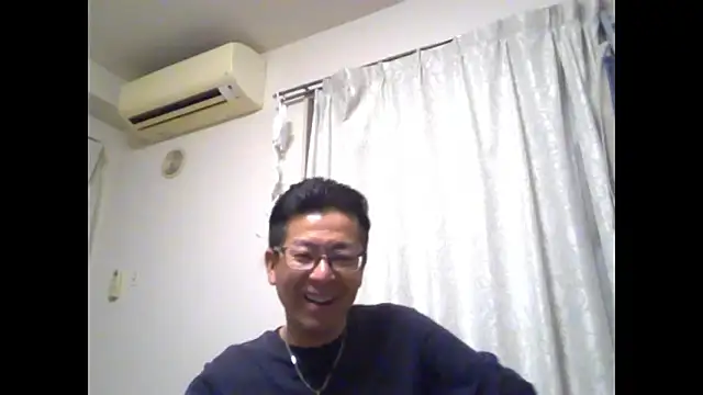 Snapshot of zakochin1106 chatting on May 2026 01:07:02 PM zakochin1106 online show from May 2026 01:07:02 PM