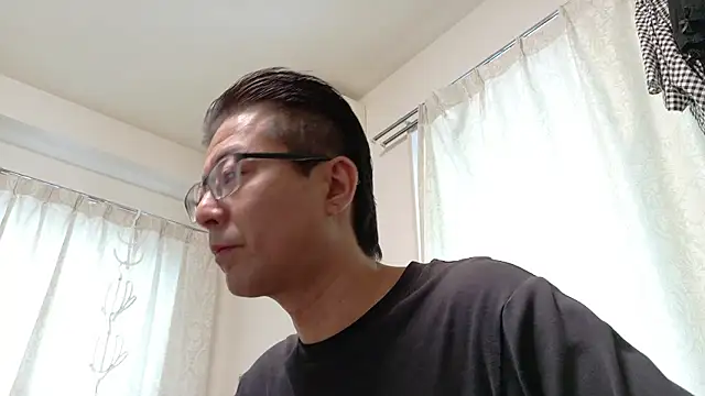 Snapshot of zakochin1106 chatting on May 2026 05:14:02 AM zakochin1106 online show from May 2026 05:14:02 AM