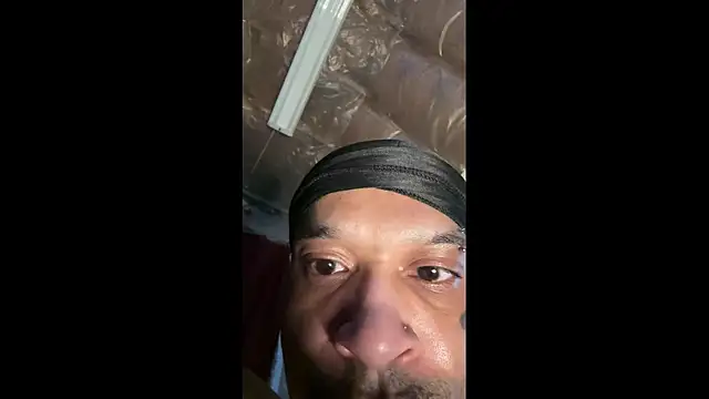 Snapshot of JRNBLU44 chatting on May 2026 05:34:02 AM JRNBLU44 online show from May 2026 05:34:02 AM