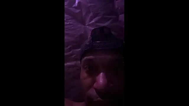Snapshot of JRNBLU44 chatting on May 2026 12:01:01 PM JRNBLU44 online show from May 2026 12:01:01 PM