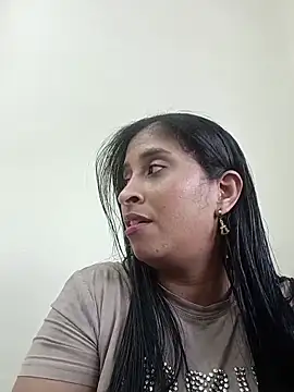 Snapshot of SofiaMendez1_ chatting on June 2026 05:22:02 PM SofiaMendez1 online show from June 2026 05:22:02 PM