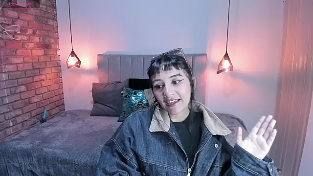 Snapshot of Hanna_Clark__ chatting on May 2026 11:38:01 AM Hanna Clark online show from May 2026 11:38:01 AM