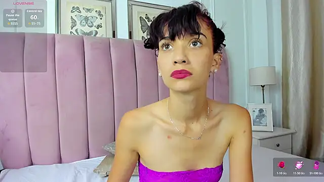 Alexa fox669 online show from May 2026 01:37:01 PM